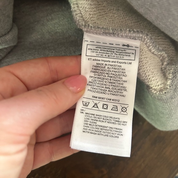 Addidas Crewneck Sweater in gray - Picture 6 of 6